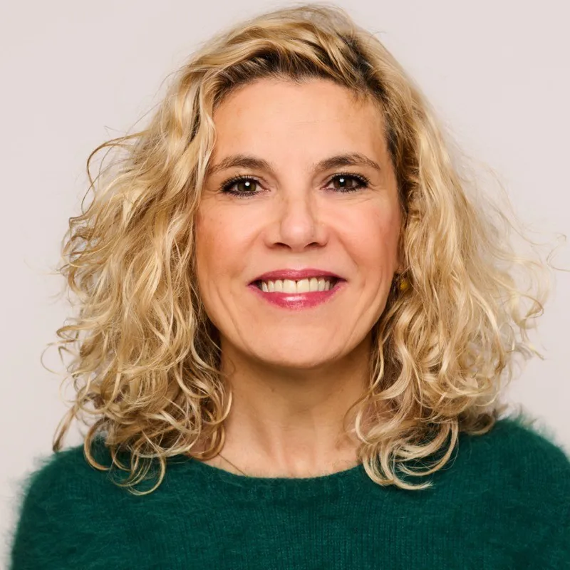 Denisa Endresz, specialist Human Digital Change
